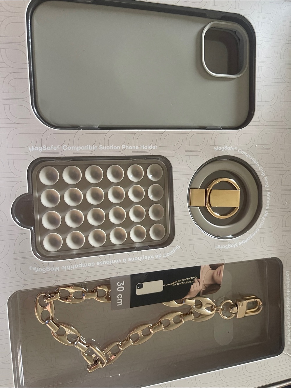 Gold Chain Phone Strap and Phone Case Accessory Set For iPhone 15/14/13